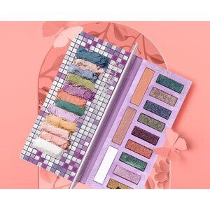 New Okalan  Eyeshadow Palette "Diamond Glitter" With 12 Colors